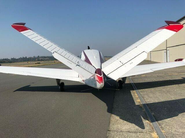 nice 1976 Beechcraft Bonanza V35 B aircraft