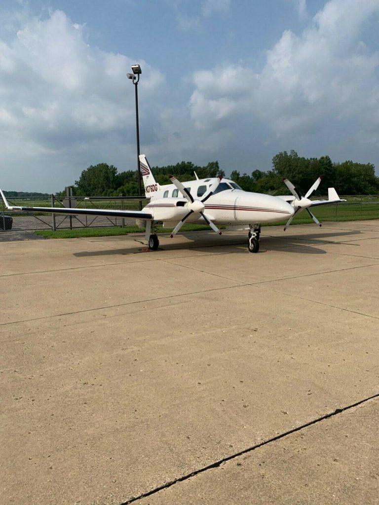 1976 Piper Navajo aircraft [well maintained]