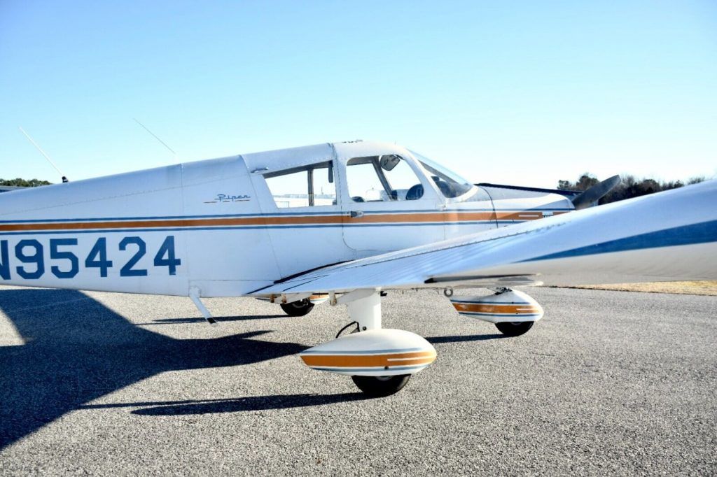 1969 Piper Cherokee 140 PA-28 aircraft [factory overhauled engine]