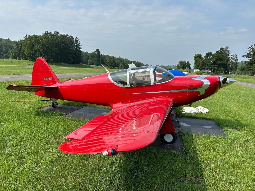 1947 Globe Super Swift aircraft [needs TLC]