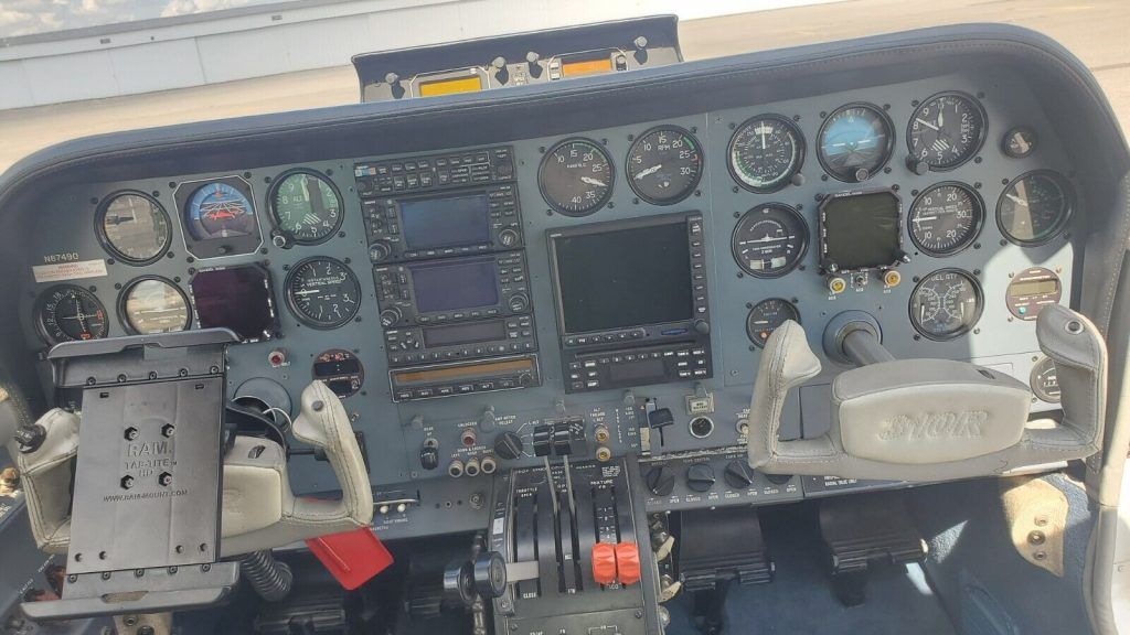 1976 Cessna 310R aircraft [great shape]