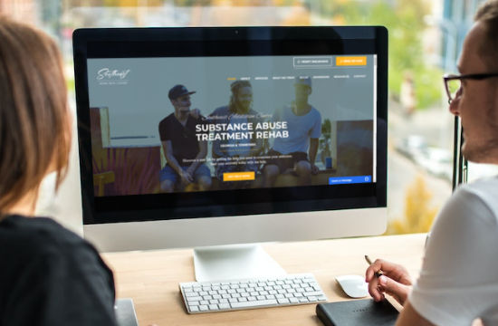 Screenshot-2023-05-11-at-23-32-40-Create-stunning-product-mockups-easily-and-online-Smartmockups - Agile Marketing Group