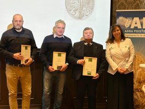 Ředitelka Petra Martinková předala ocenění za rok 2024.