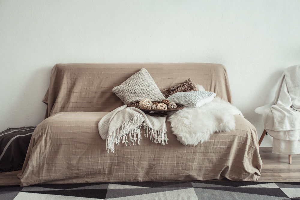 Throw Pillows And Blankets 1