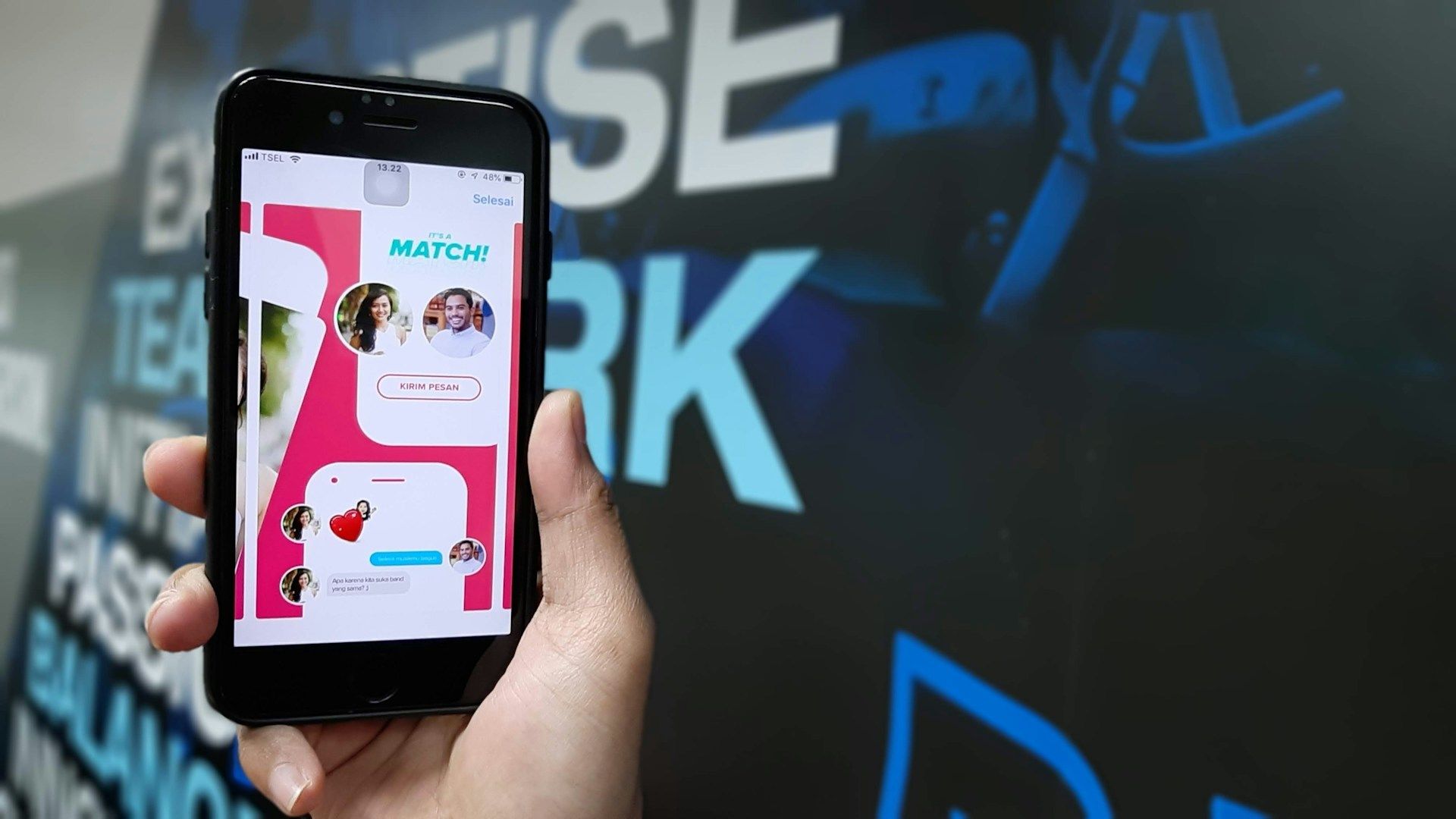 Tinder Social Interaction Experience