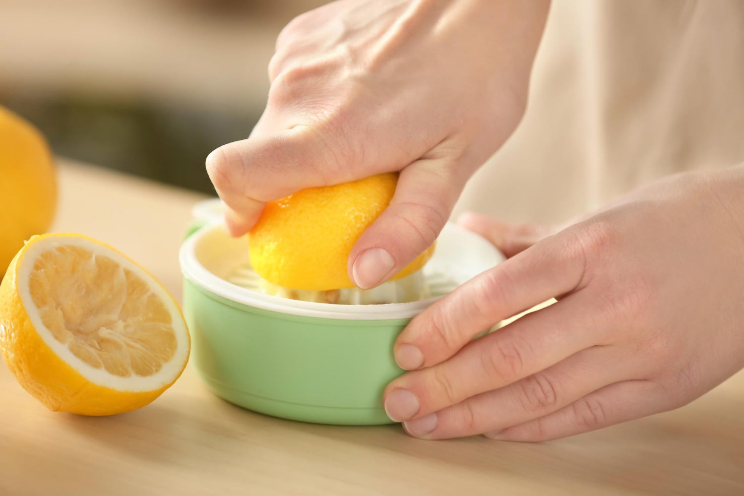 How To Zest A Lemon 2