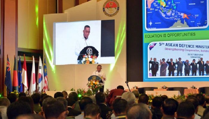Menteri Pertahanan Ryamizard Ryacudu saat sambutan dalam Seminar Internasional “Indonesia International Defense Science Seminar (IIDSS) 2019. (FOTO: Kemhan)