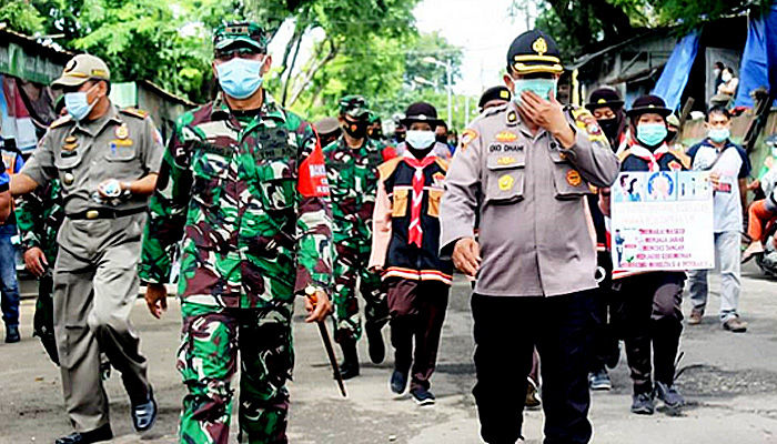 Apel bersama dan operasi penegakkan disiplin prokes kembali digelar Kodim Bojonegoro.