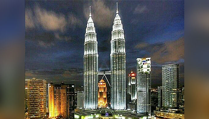 Malaysia akan lockdown total selama 14 hari.