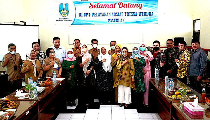 Tak punya area pemakaman, perhatian pemerintah untuk warga lansia di Jatim minim.