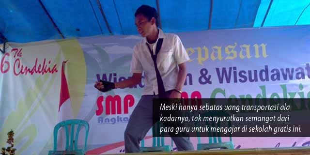 Rahmat dulunya sangat pemalu kini telah berani tampil di panggung umum