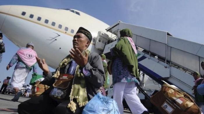 Ilustrasi: Jemaah haji tiba di tanah air (tribunnews.com)