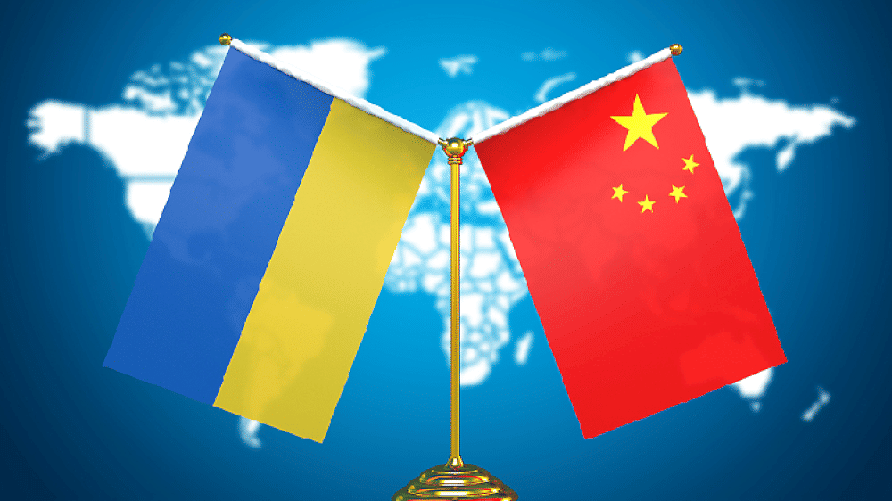 14180 kunjungan menlu ukraina ke tiongkok sinyal perdamaian dan penyelesaian politik