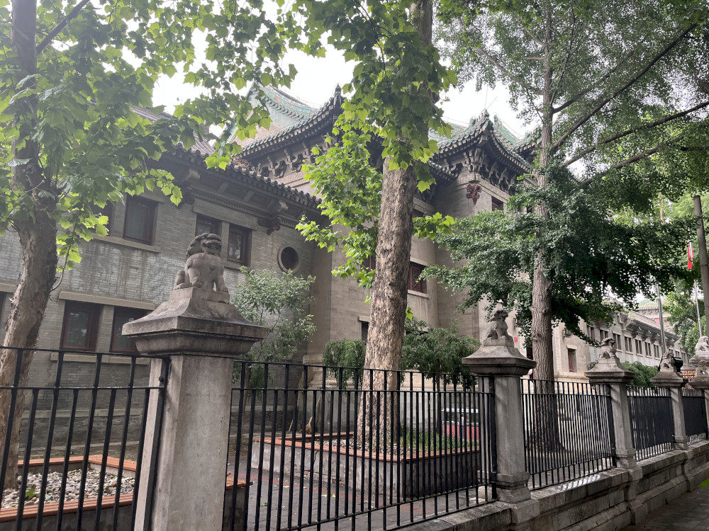 jalan-jalan-akhir-pekan:-huguosi-dan-jalan-jalan-belakang-houhai