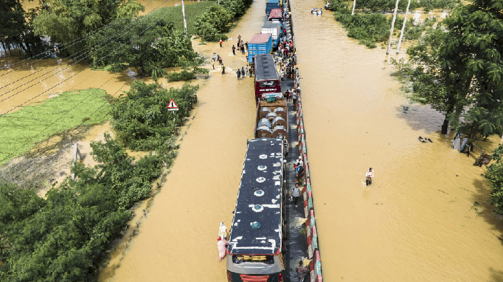 rangkuman-berita-asia:-23-orang-tewas-akibat-banjir-di-bangladesh-dan-masih-banyak-lagi
