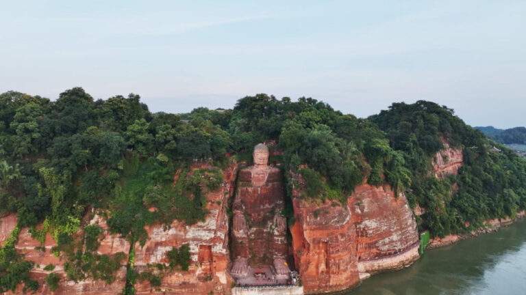 Tur virtual keajaiban pemandangan Kota Leshan