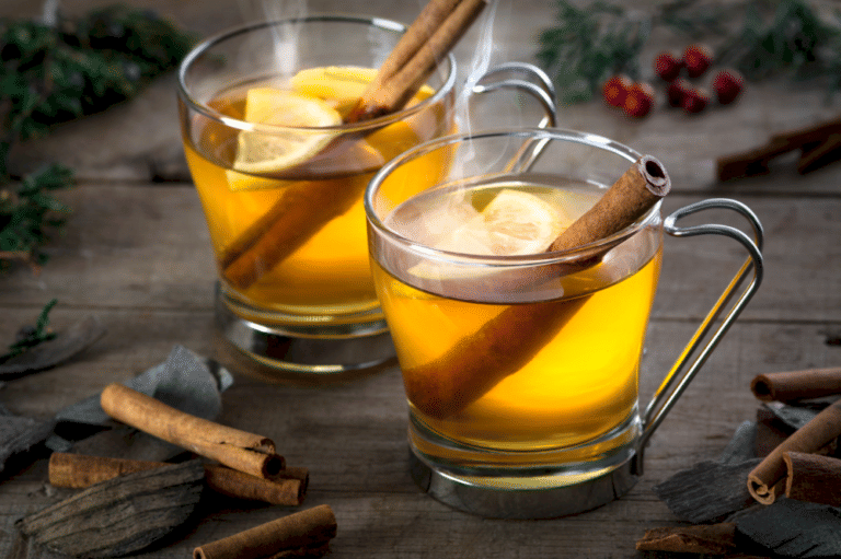 Tetap Hangat dan Nyaman Dengan Resep Hot Toddy Ini