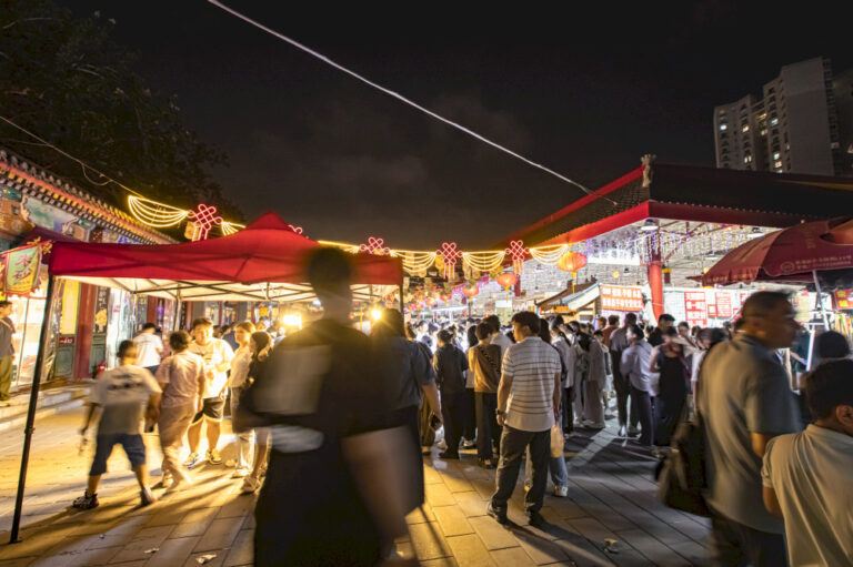 “Pasar Hantu” Beijing: Sejarah Singkat & Di mana Menemukan Mereka