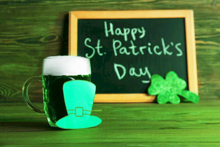 Di mana memiliki waktu yang tepat untuk hari St. Paddy