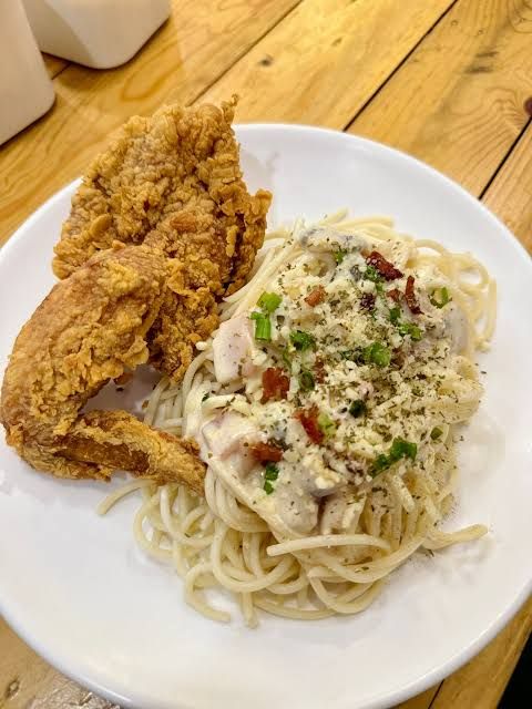 Carbonara w/ Chicken