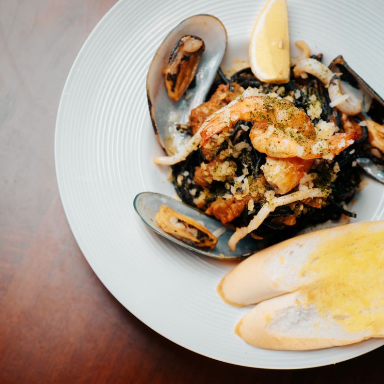 Seafood Pasta Negra