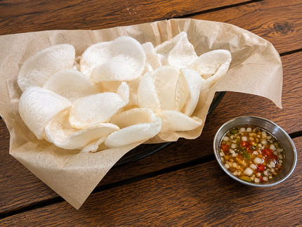 PRAWN CRACKERS