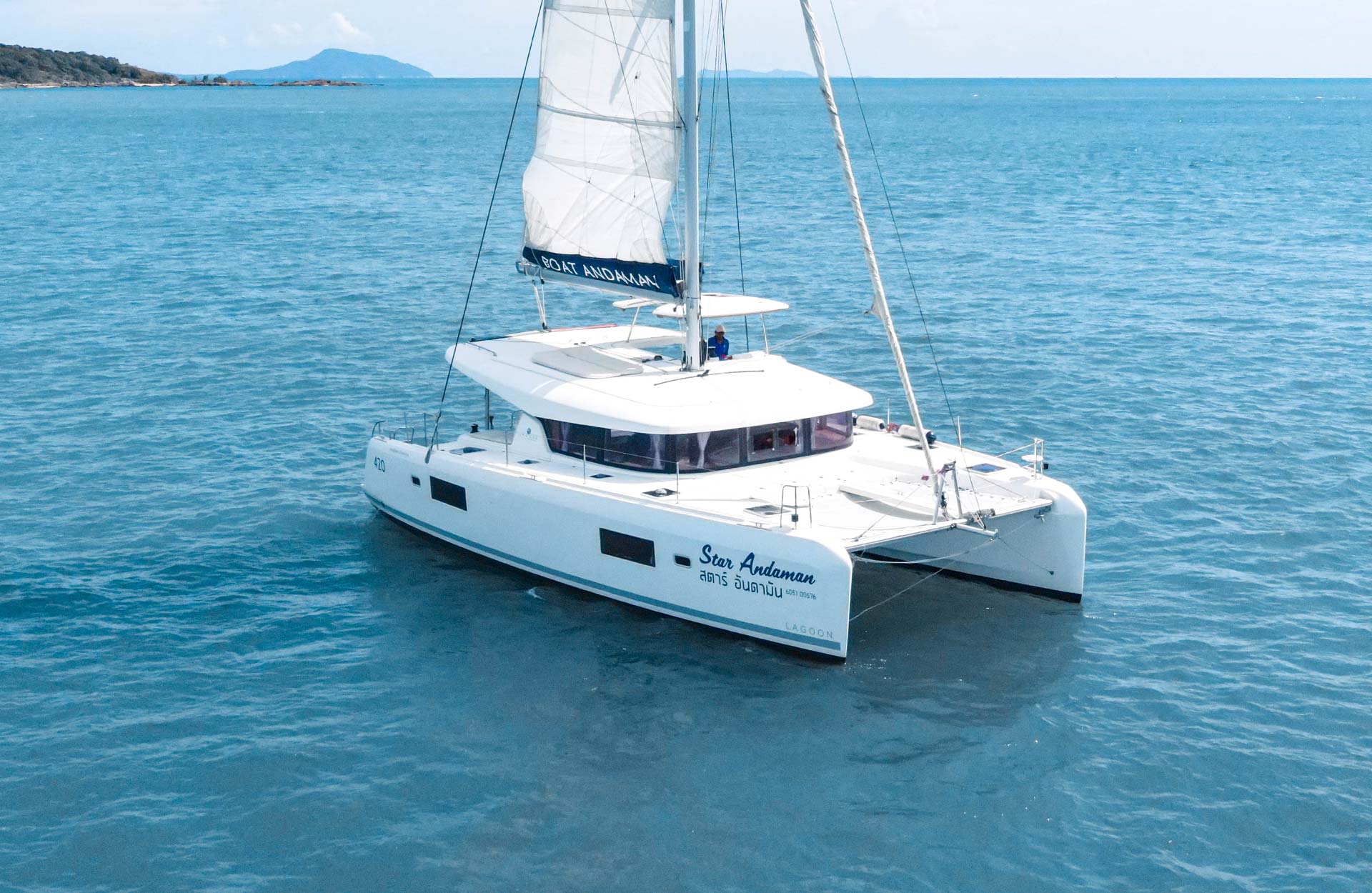 Парусный катамаран Lagoon 42