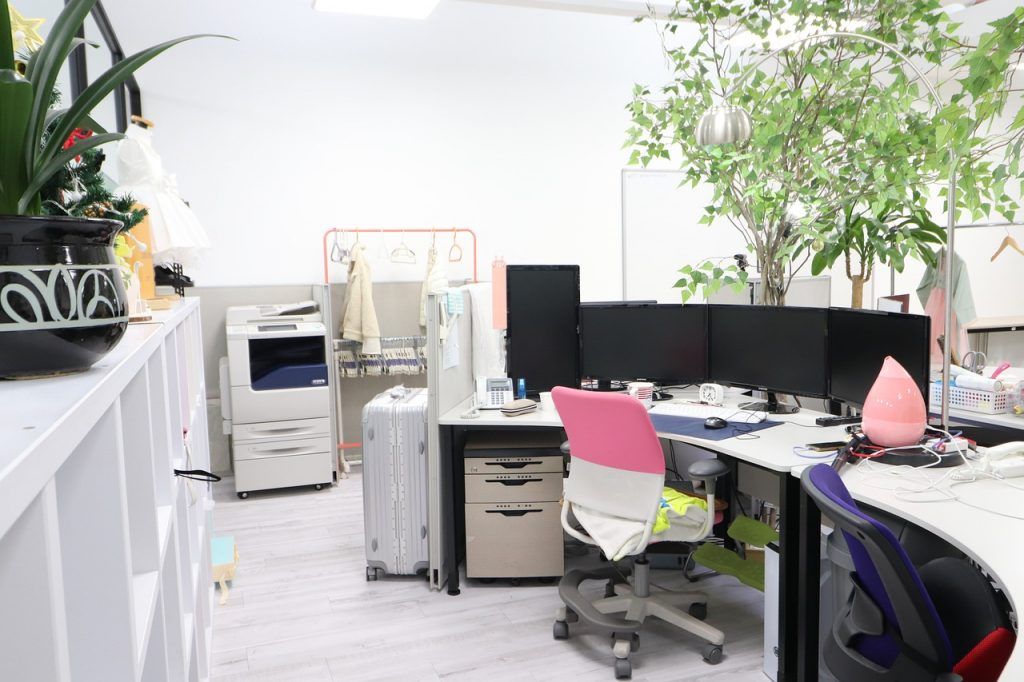 Biophilic Office furniture