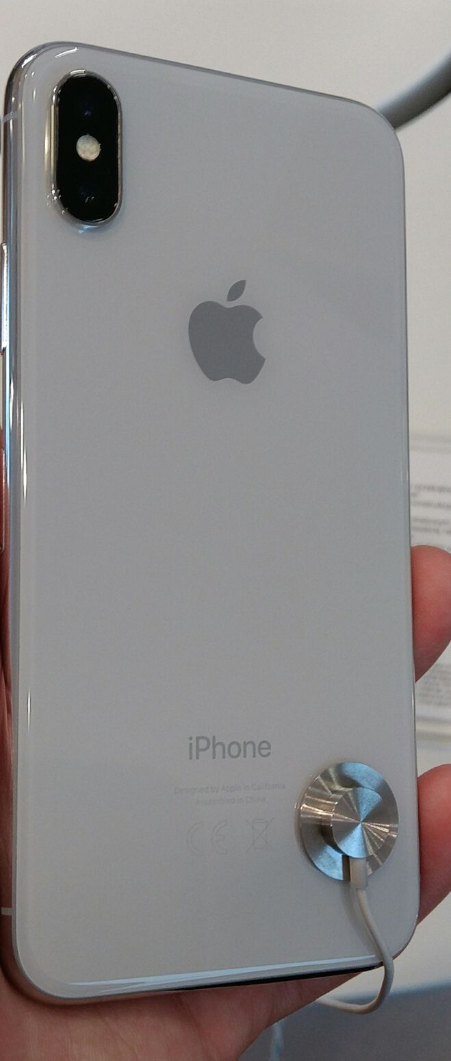 iPhone X