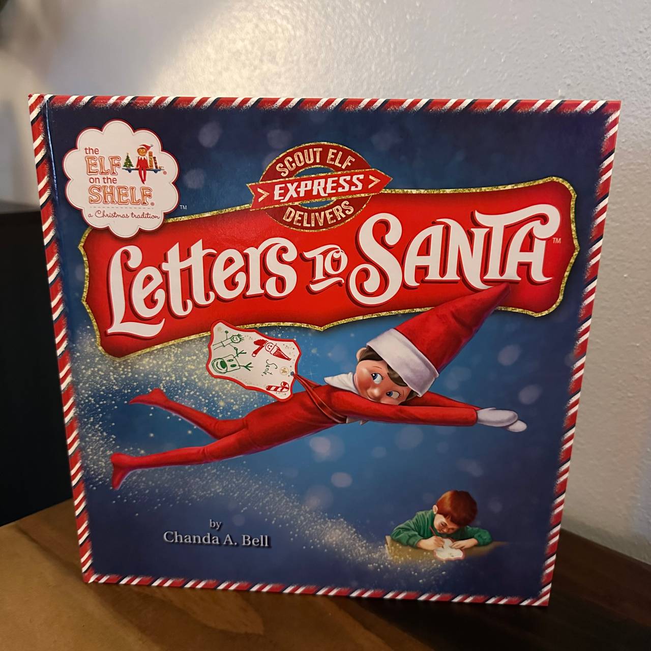 The Elf on the Shelf: Letters to Santa
