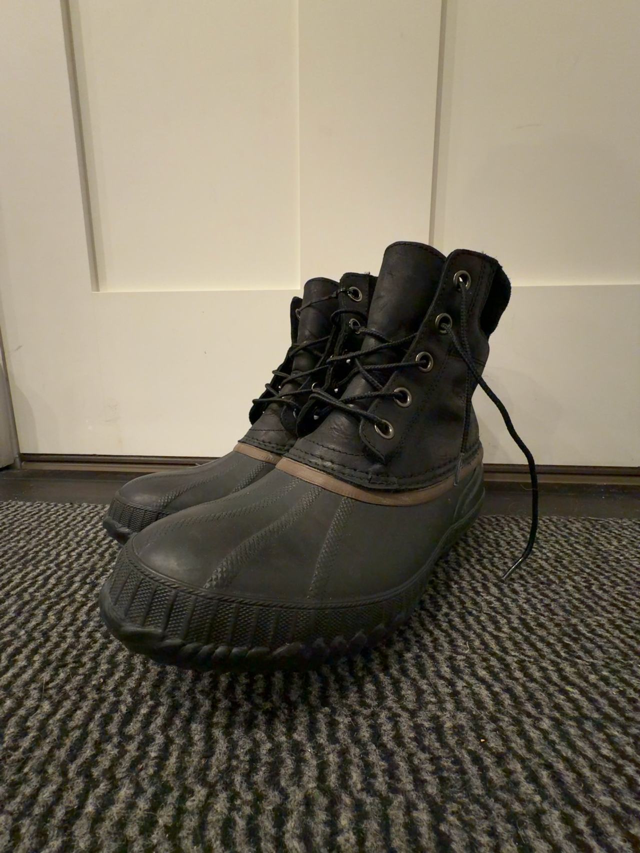 Sorel Cheyanne Men's Black Leather Waterproof Duck Boots 7.5 Men’s 