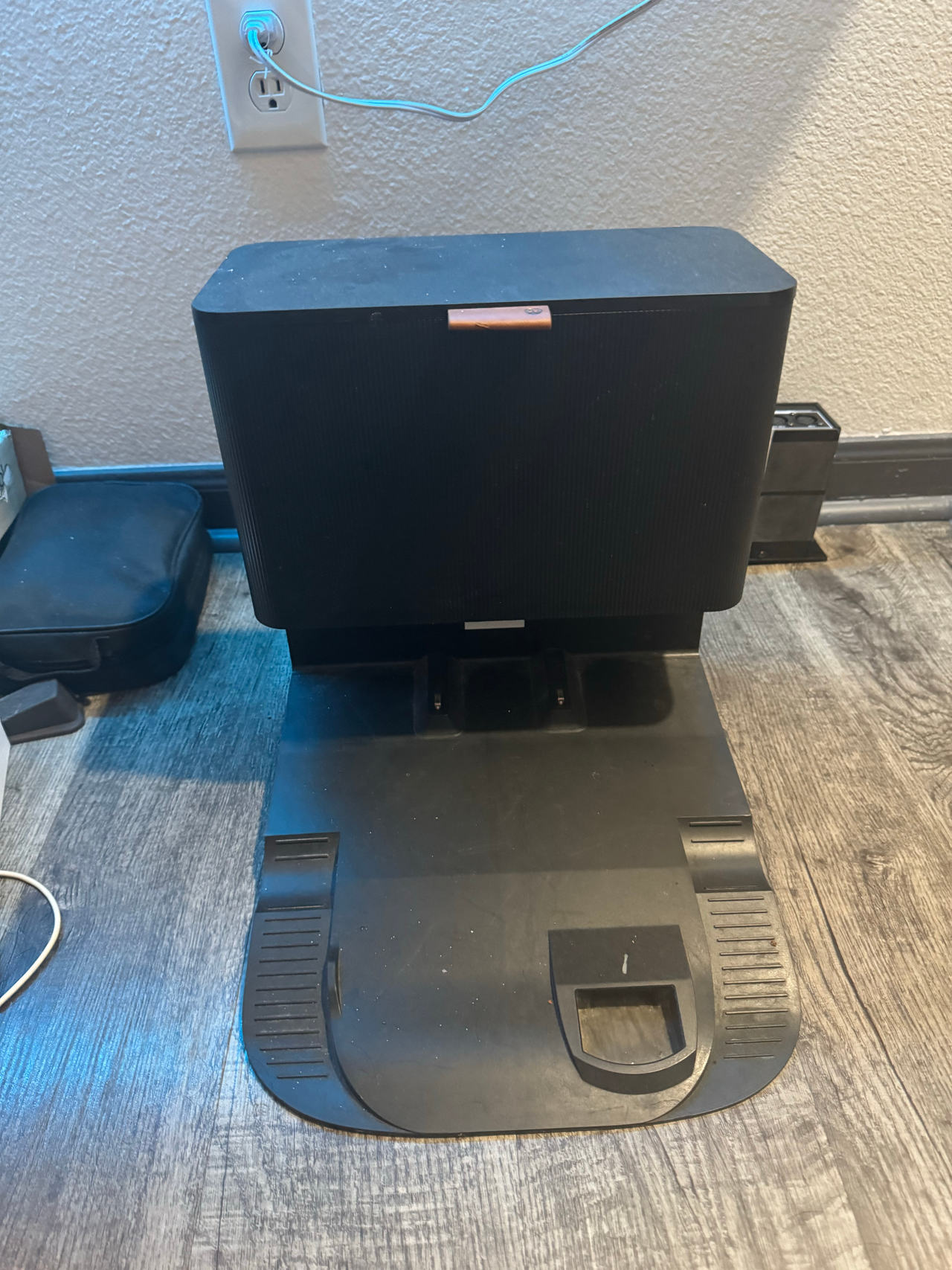 iRobot Roomba Clean Base Automatic Dirt Disposal