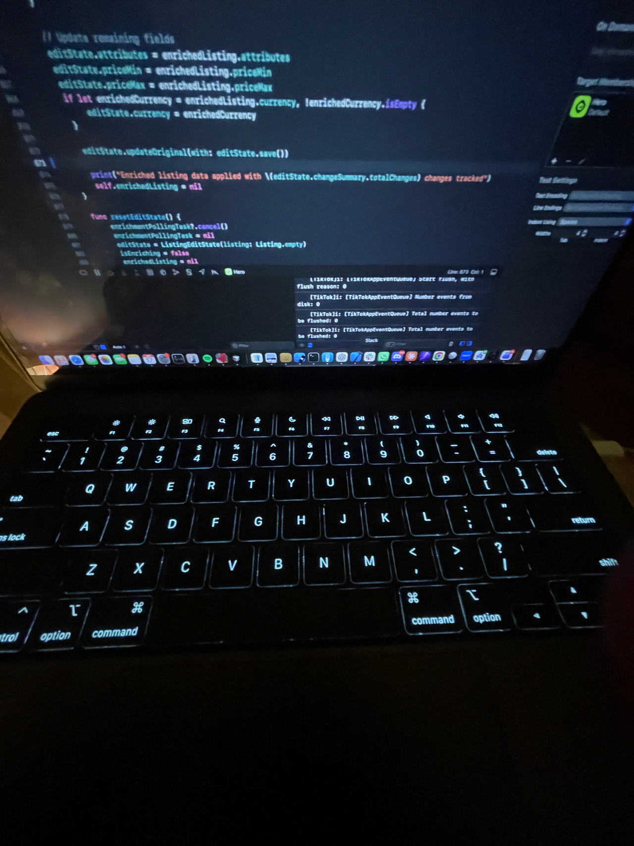 Apple MacBook Air 13-inch (M2, 2022)