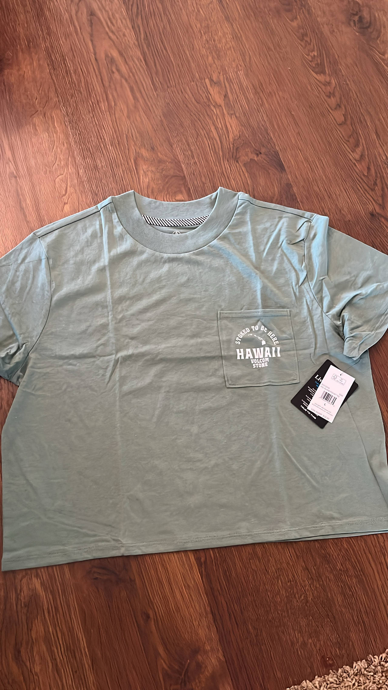 NWT Volcom Hawaii Pocket Crop T-Shirt small