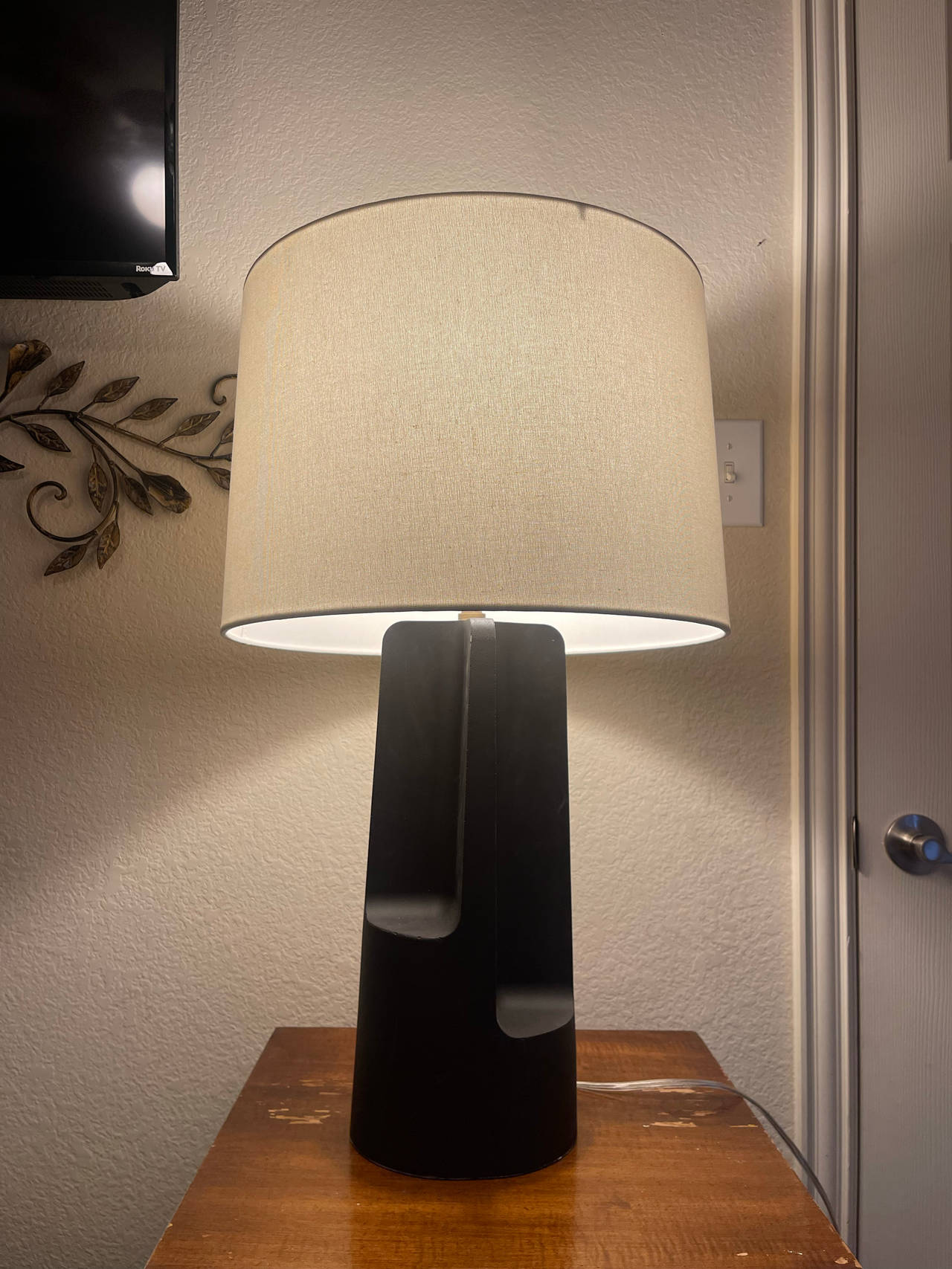 Project 62 Modern Sculptural Table Lamp Black