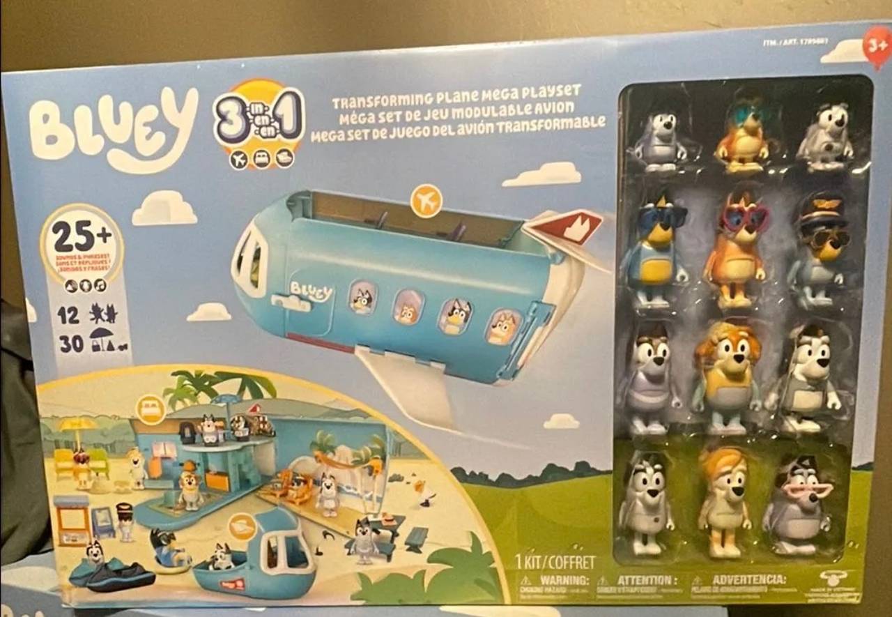 Bluey 3-in-1 Transforming Plane Mega Playset