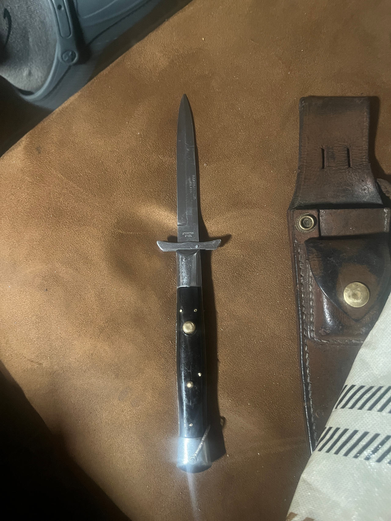 Rizzuto Estileto Milano Swing Guard Knife