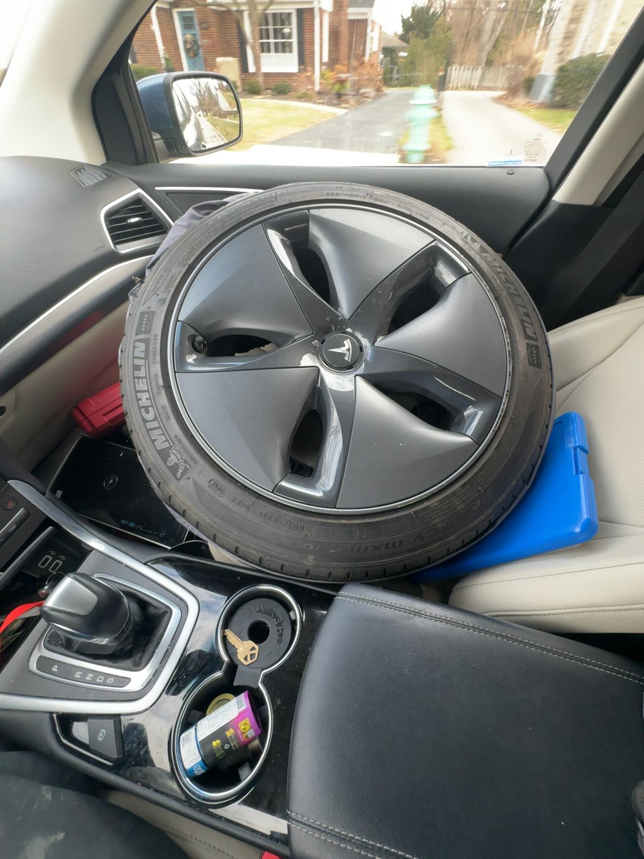 Tesla Model 3 Aero Wheels with Tesla, hubcap and wheel Cover full set of4