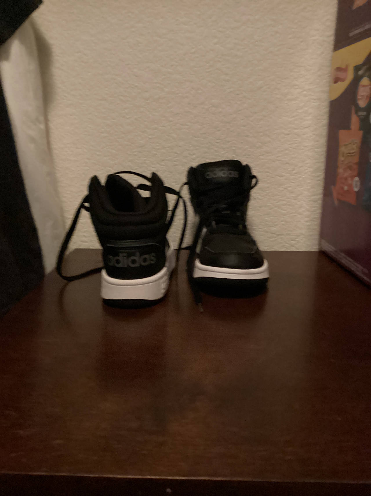 Adidas Hoops 3.0 Mid