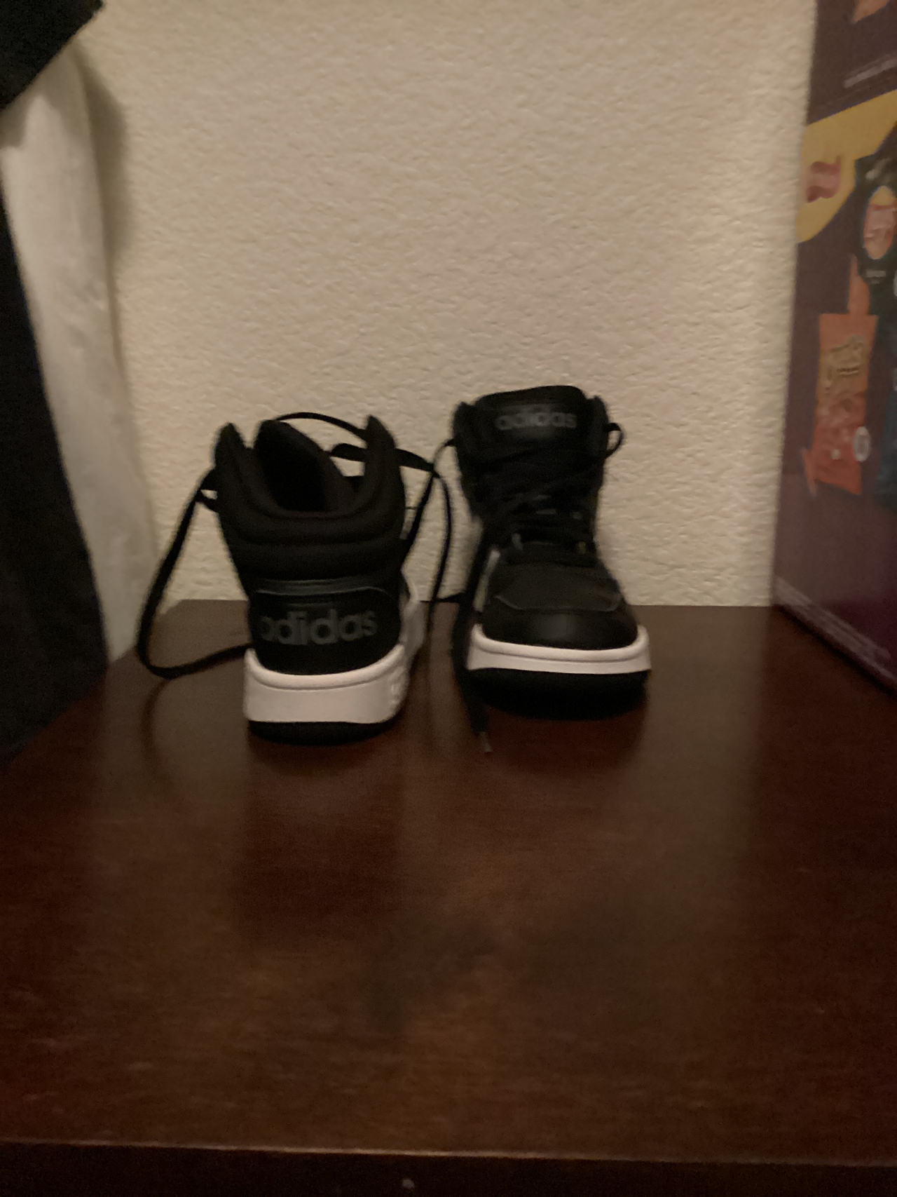 Adidas Hoops 3.0 Mid