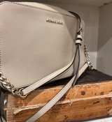 Michael Kors Jet Set Large East West Crossbody Bag - Image 3