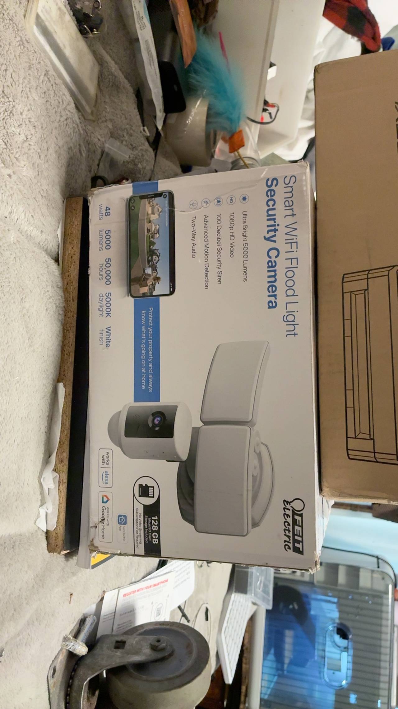 Feit Electric SEC5000 Smart Flood Light Security Camera