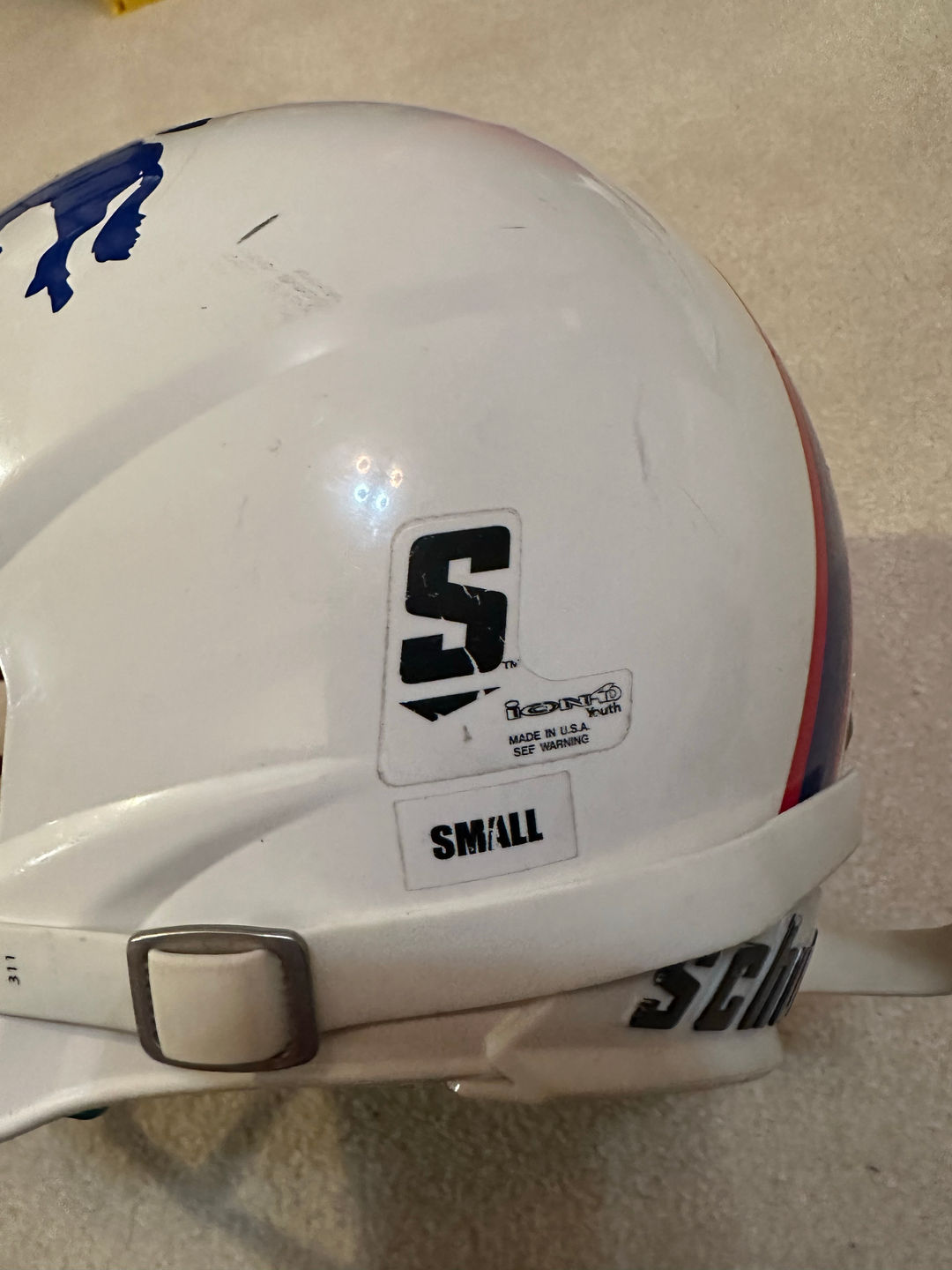 Schutt ION 4D Youth Football Helmet with Padded Chin Strap SMALL