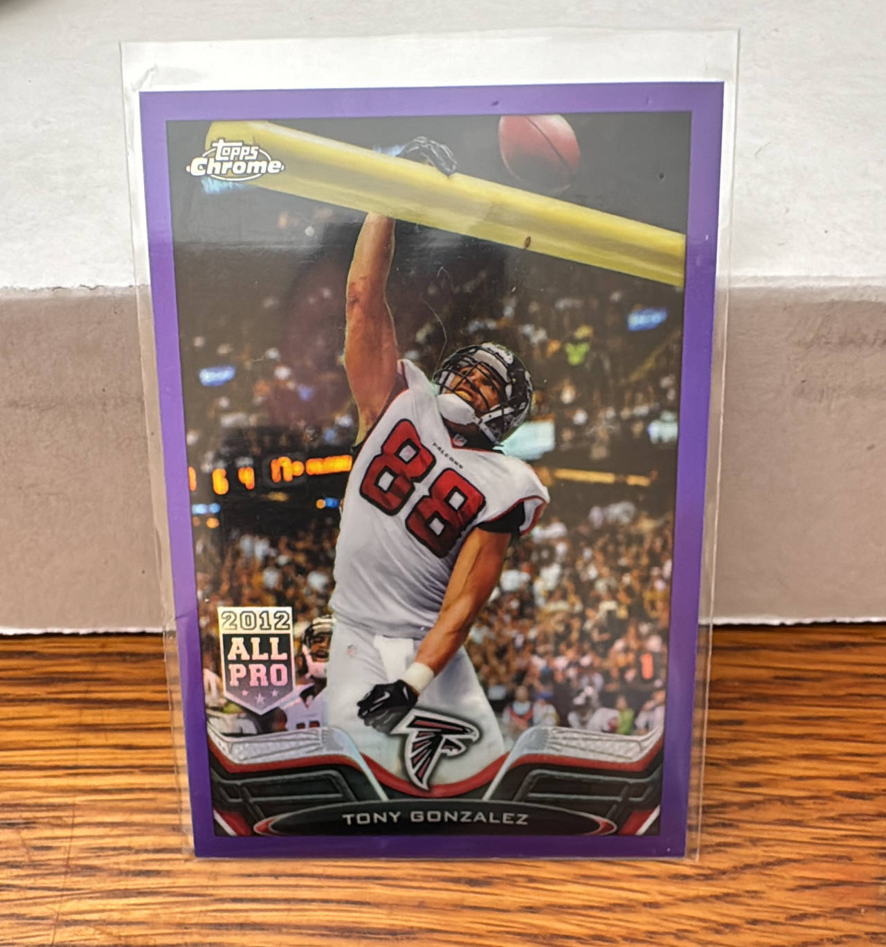 2012 Topps Chrome Tony Gonzalez Purple Refractor #100
