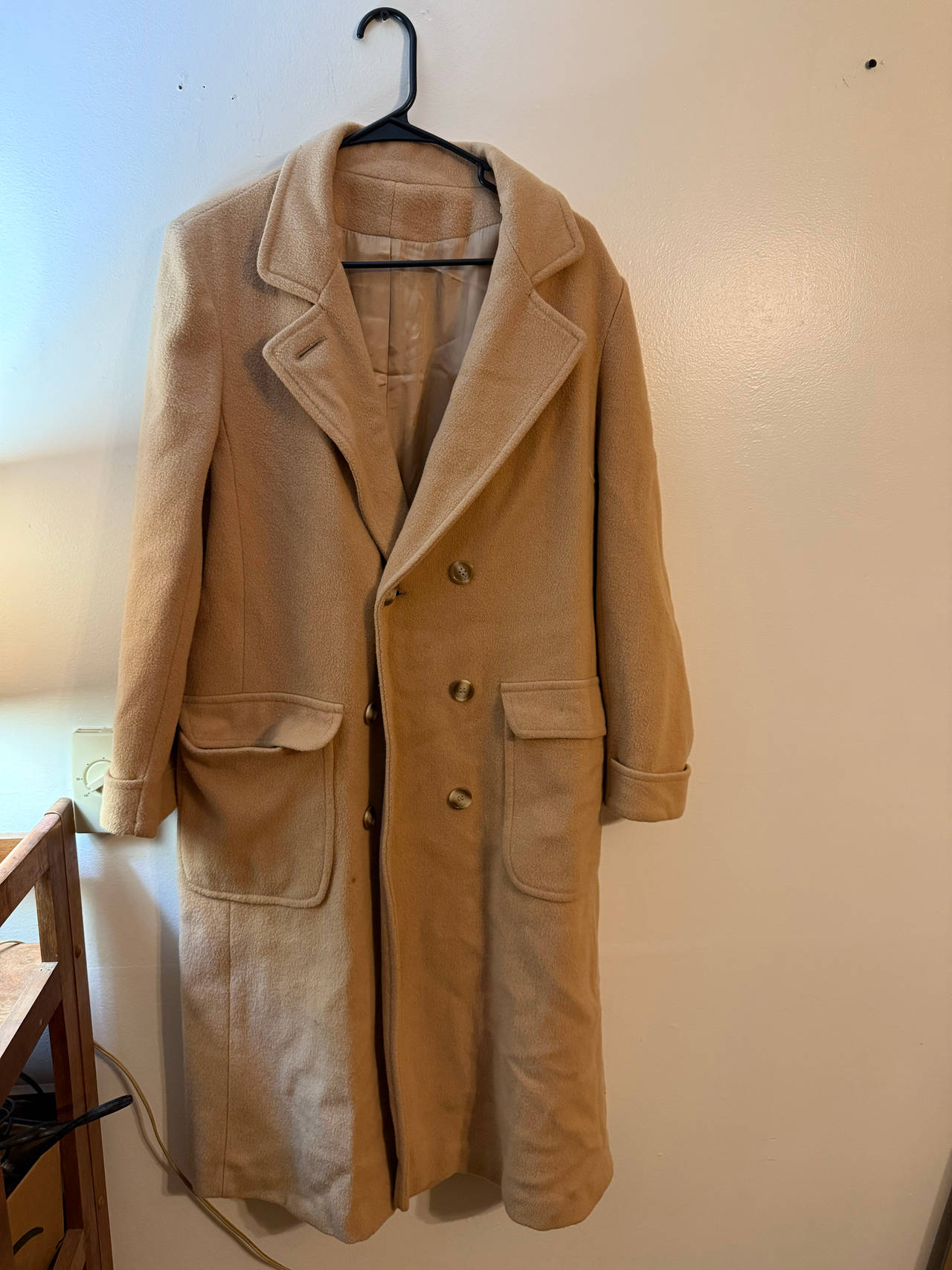 Vintage Camel Wool Double Breasted Overcoat projections