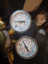 VWR Dual Stage Gas Pressure Regulator - Image 8
