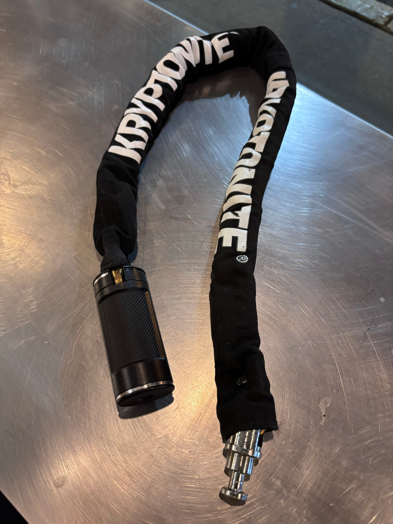 Kryptonite Evolution Series 4 1090 Integrated Chain Lock