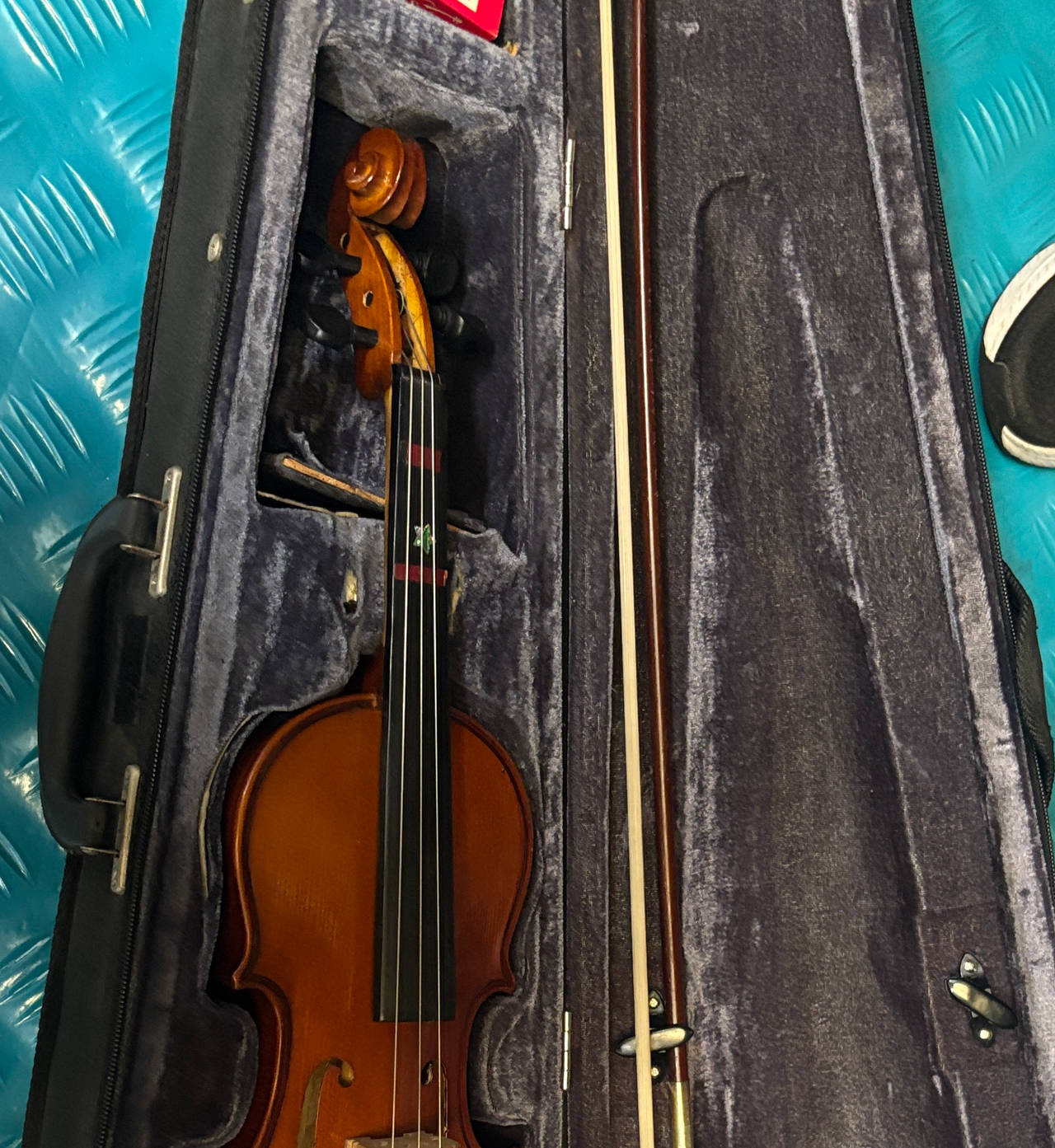 Full Size Student Violin with Case and Bow