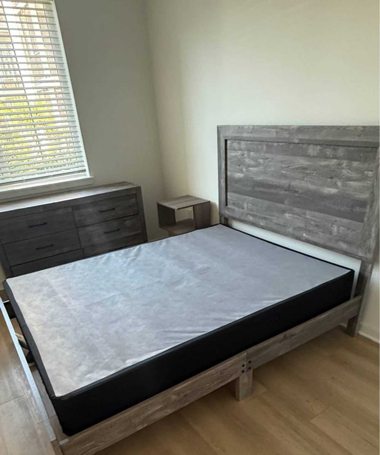 Ashley Furniture Drystan Queen Bedroom Set