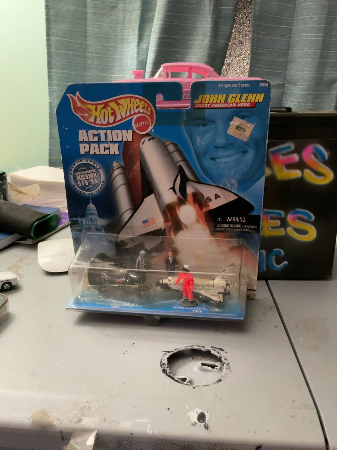 Hot Wheels Action Pack John Glenn Commemorating NASA Mission STS-95